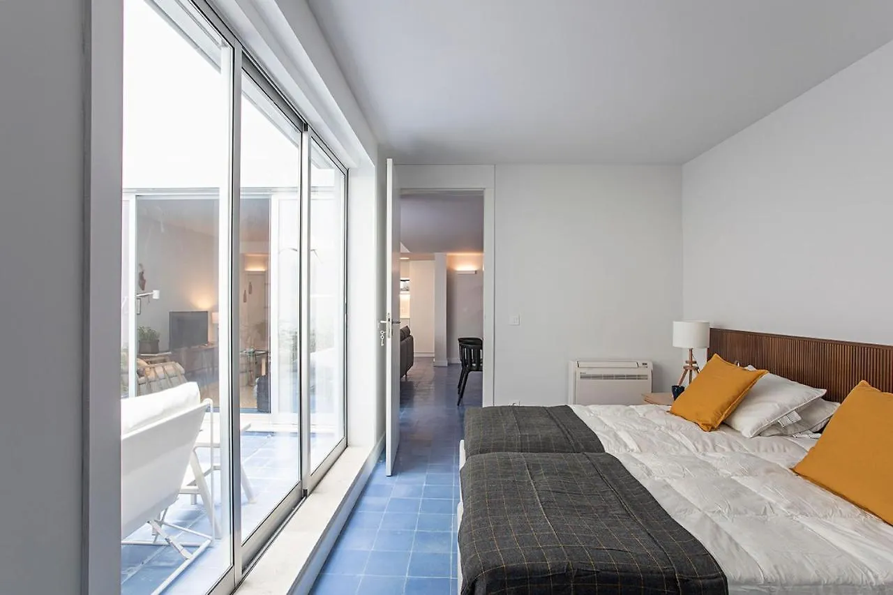Piso Azul Premium Apartments In Bairro Alto By Lovelystay Lisbona