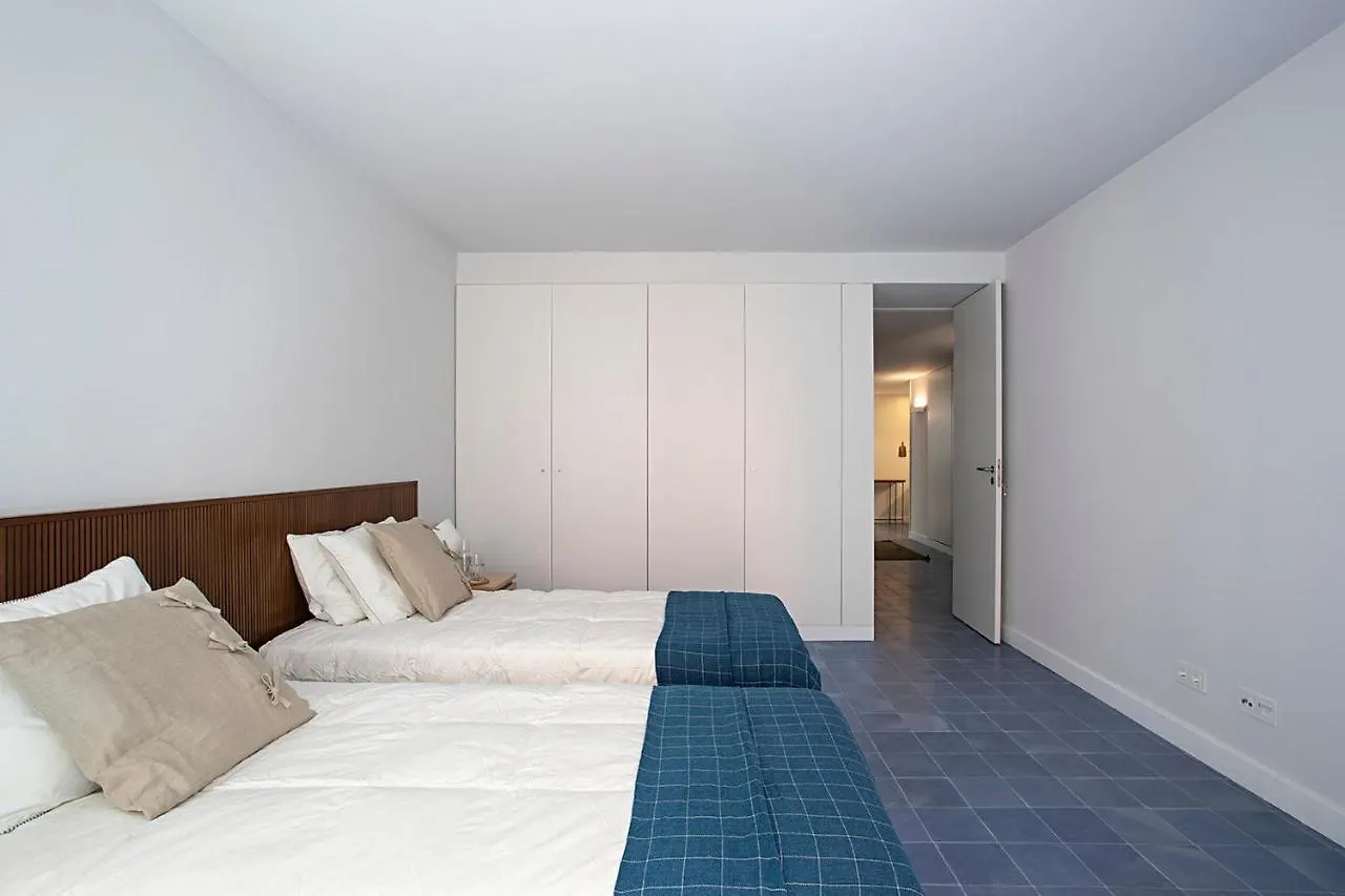 Piso Azul Premium Apartments In Bairro Alto By Lovelystay Lisbona