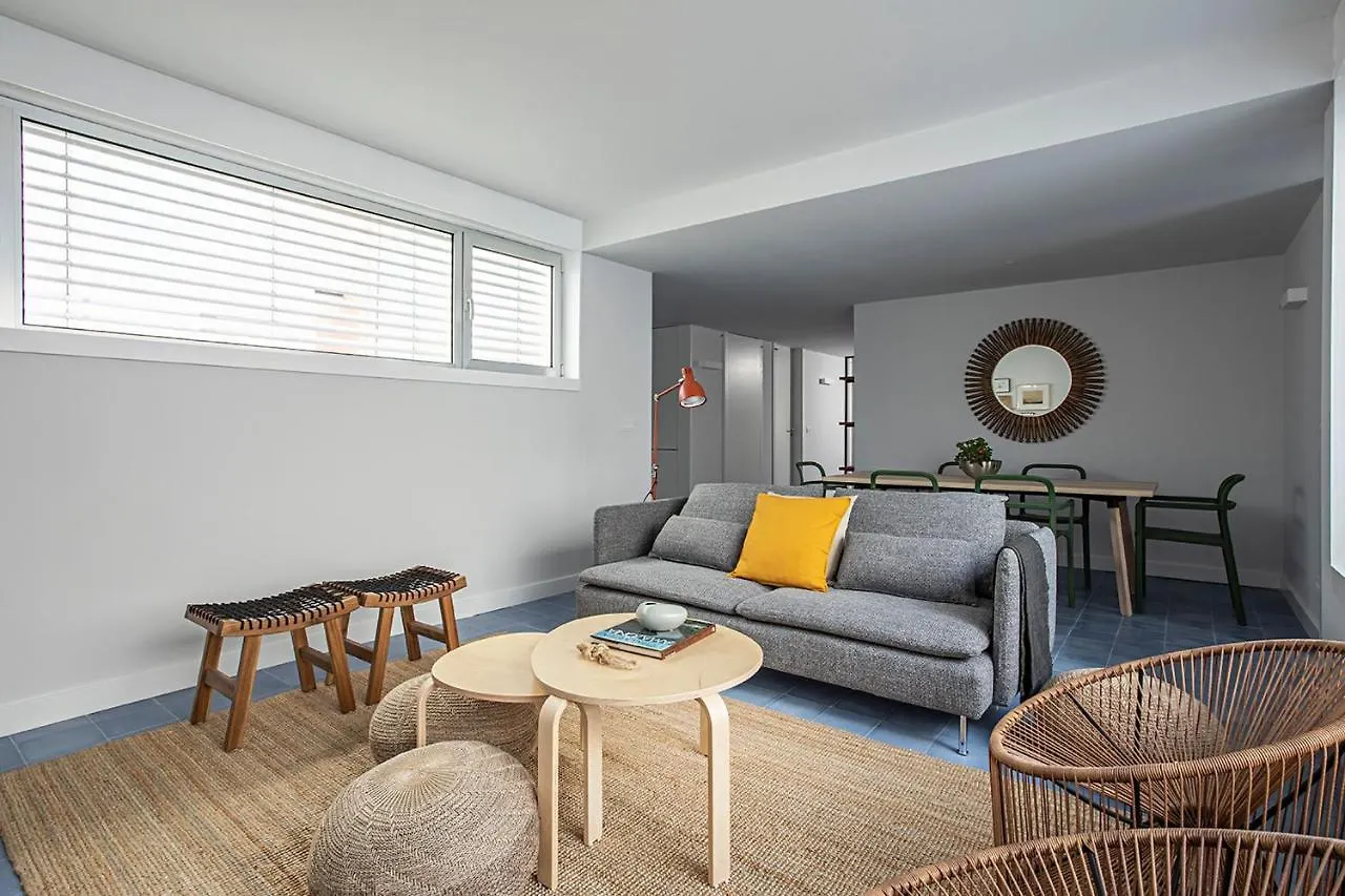 Piso Azul Premium Apartments In Bairro Alto By Lovelystay Lisbona