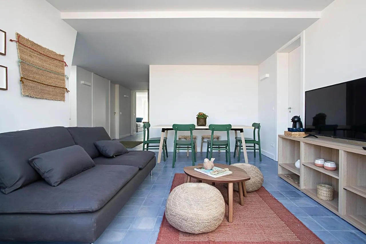 Piso Azul Premium Apartments In Bairro Alto By Lovelystay Lisbona