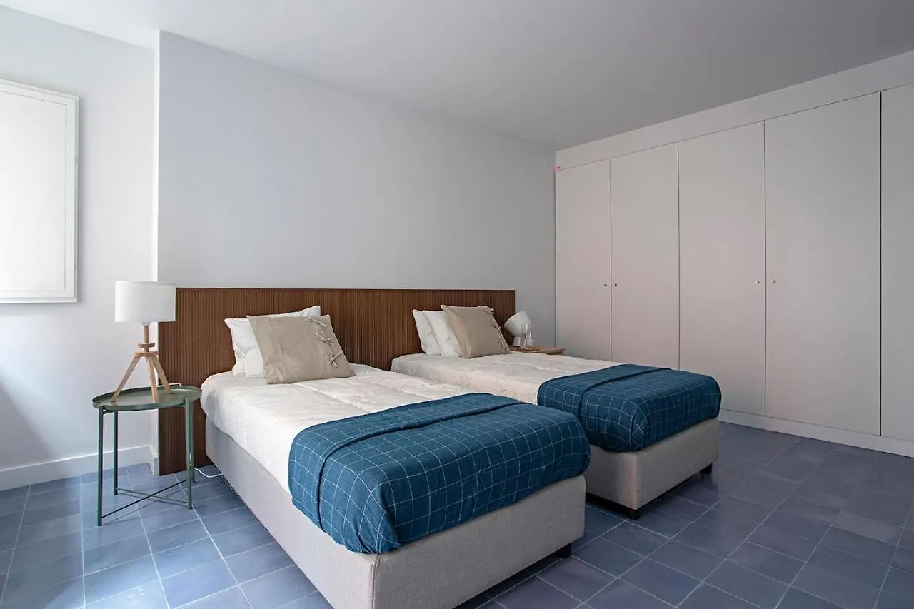 Piso Azul Premium Apartments In Bairro Alto By Lovelystay Lisboa